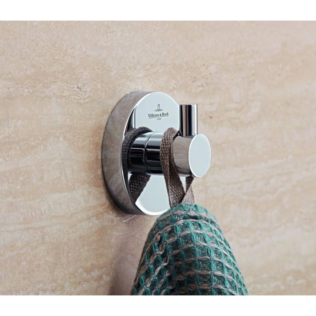 Lifestyle image of Villeroy & Boch Elements Tender Chrome Robe Hook